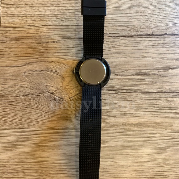 NEW Unisex Ceative Quartz Silica Watch - Picture 6 of 6